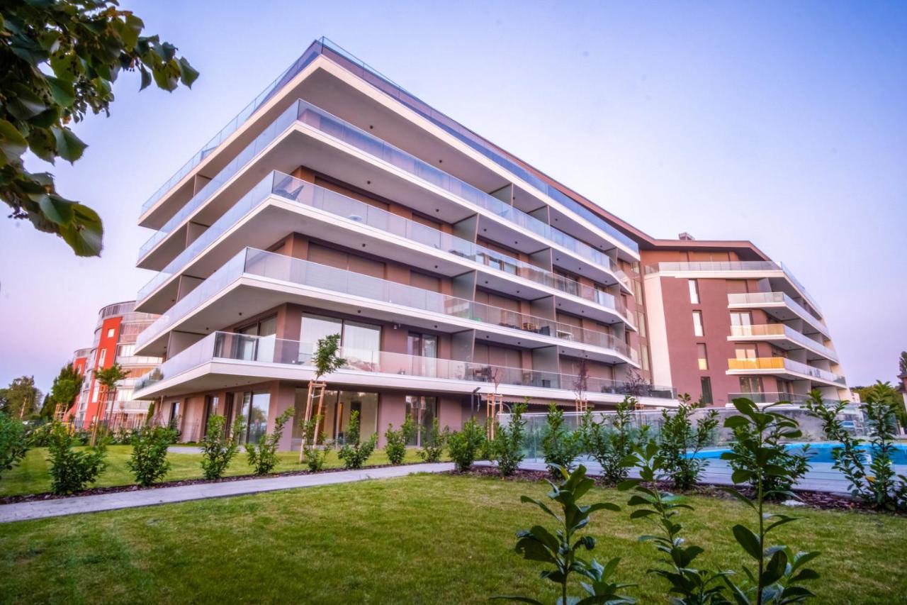 Myflat Coral Beach Apartment Siofok Exterior photo